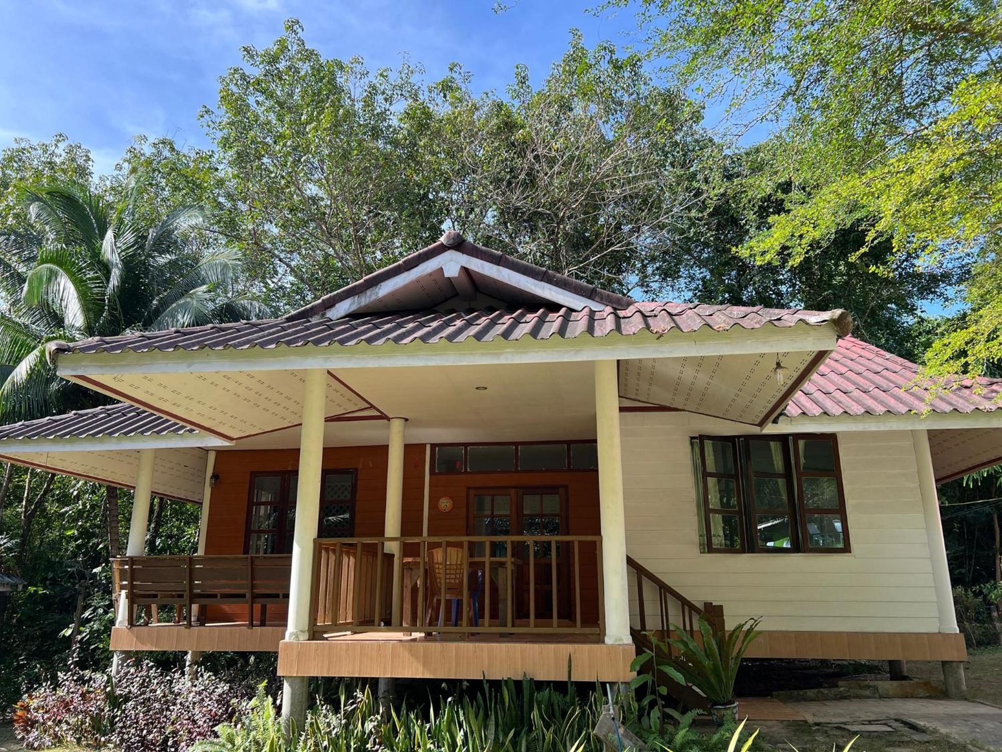 ホテル Janzo House Ban Khlong Mat エクステリア 写真